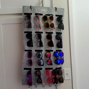 Quay hanging organizer